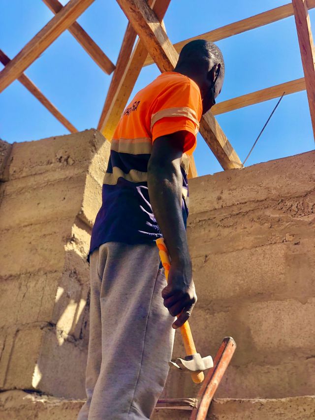 5 villas basses avec charpente — Bingerville Koffikro (Projet Espoir)